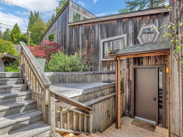 MLS: 21342093 Condo For Sale