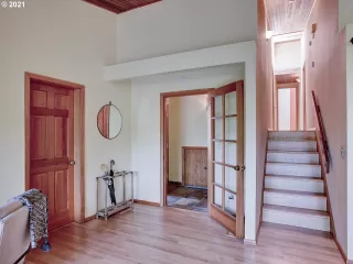 Photo #1: 21342093 Listing 