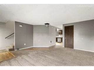 Photo #2: 21342127 Listing