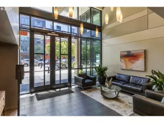 Photo #1: 21342532 Listing