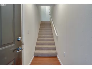 Photo #1: 21342611 Listing