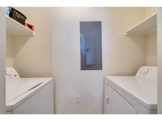 Photo #2: 21342611 Listing