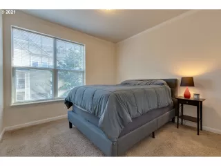 Photo #5: 21342611 Listing