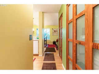 Photo #4: 21343150 Listing