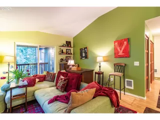 Photo #6: 21343150 Listing