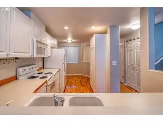 Photo #3: 21343746 Listing