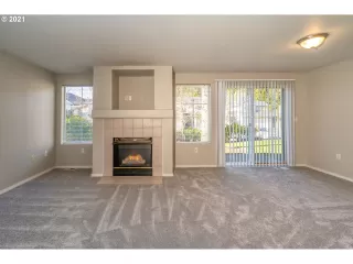 Photo #4: 21343746 Listing