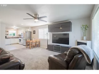 Photo #2: 21343783 Listing