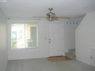 Photo #5: 21344147 Listing