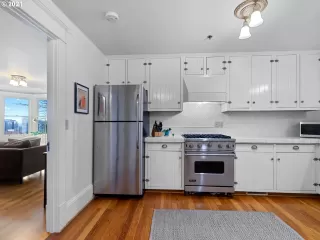 Photo #4: 21344847 Listing 