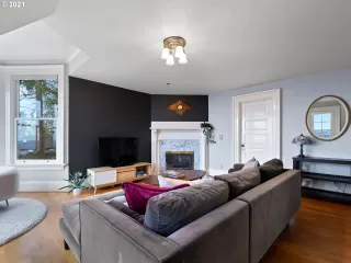 Photo #5: 21344847 Listing 