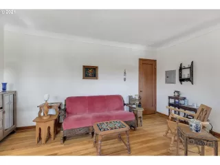 Photo #4: 21346459 Listing 