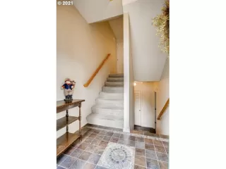 Photo #2: 21346725 Listing