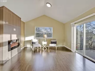 Photo #4: 21346794 Listing