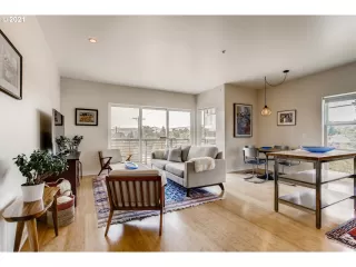 Photo #2: 21347567 Listing