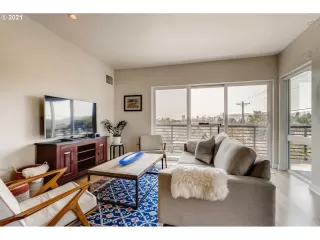 Photo #3: 21347567 Listing