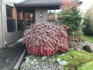 MLS: 21347702 Condo For Sale