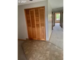 Photo #3: 21347702 Listing