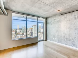 Photo #1: 21348315 Listing