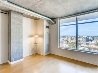 Photo #5: 21348315 Listing