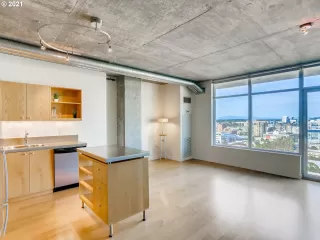 Photo #6: 21348315 Listing