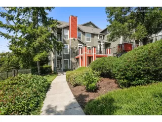 Photo #1: 21348604 Listing