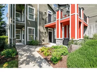 Photo #2: 21348604 Listing