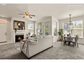 Photo #5: 21348604 Listing