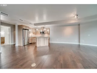 Photo #6: 21348754 Listing 