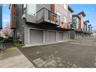 Photo #1: 21348898 Listing 