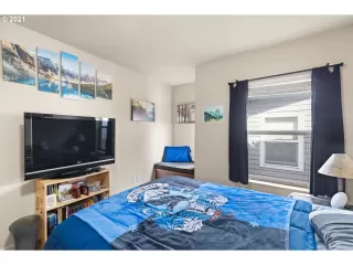 Photo #3: 21348898 Listing 