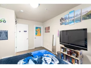 Photo #5: 21348898 Listing 
