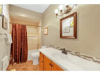 Photo #6: 21349620 Listing