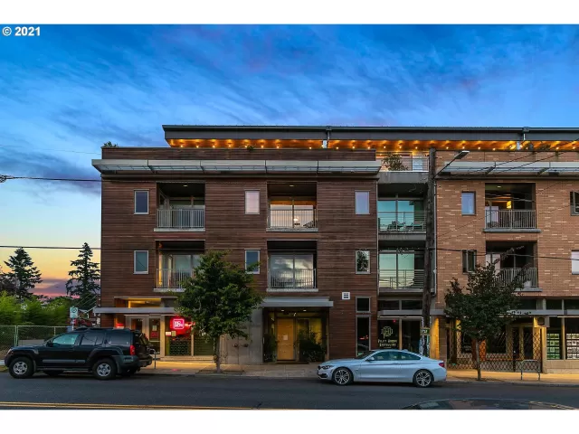 MLS: 21349735 Condo For Sale