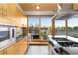 Photo #4: 21349735 Listing 