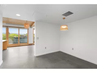 Photo #6: 21349735 Listing 