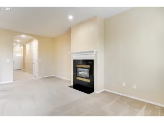 Photo #2: 21349901 Listing