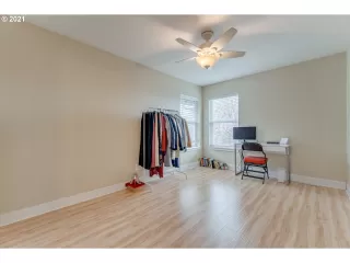 Photo #4: 21350155 Listing 