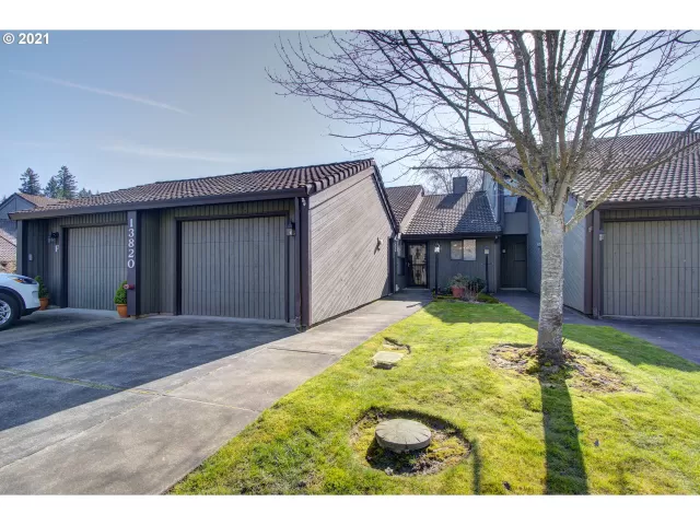 MLS: 21350354 Condo For Sale