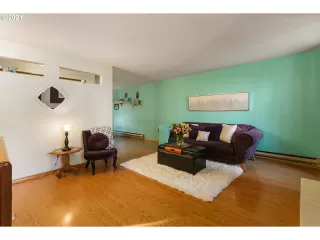 Photo #3: 21350768 Listing