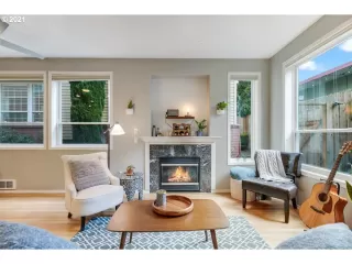 Photo #2: 21351368 Listing