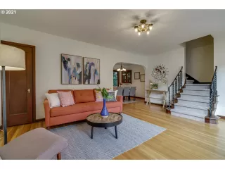 Photo #3: 21352120 Listing 