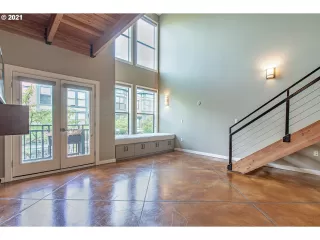 Photo #5: 21352569 Listing