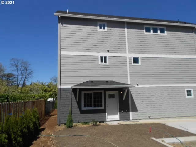 MLS: 21353367 Condo For Sale