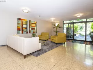 Photo #2: 21353597 Listing