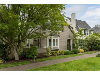 Photo #1: 21353833 Listing 