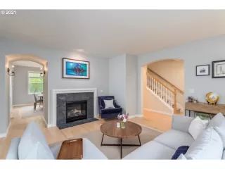 Photo #5: 21353833 Listing 