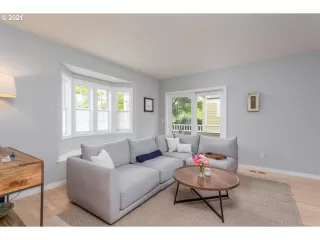 Photo #6: 21353833 Listing 