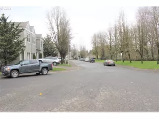 Photo #3: 21354455 Listing