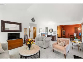 Photo #6: 21354960 Listing 